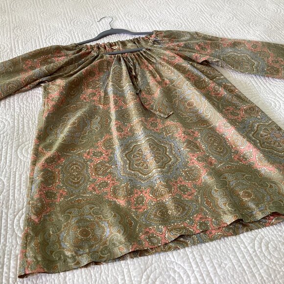 J.Crew 100% Silk Tunic Top Blouse Paisley Print Size M Tie Neckline - Picture 12 of 13